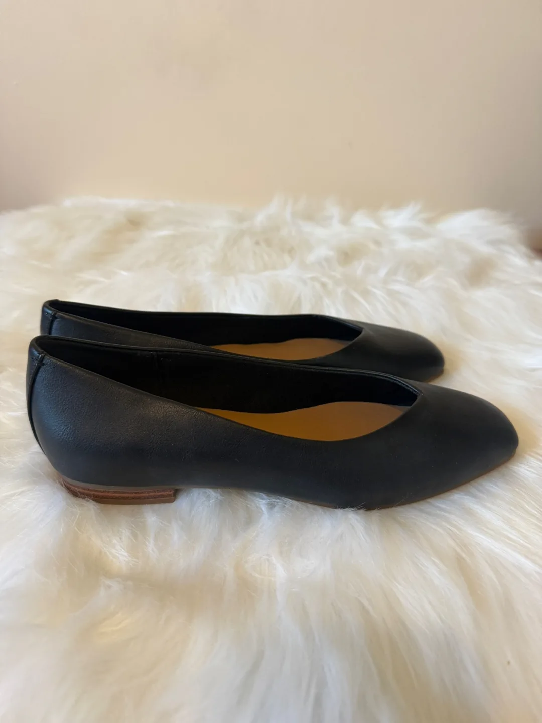 Nine West Black Ballet Flats image indicator(2)