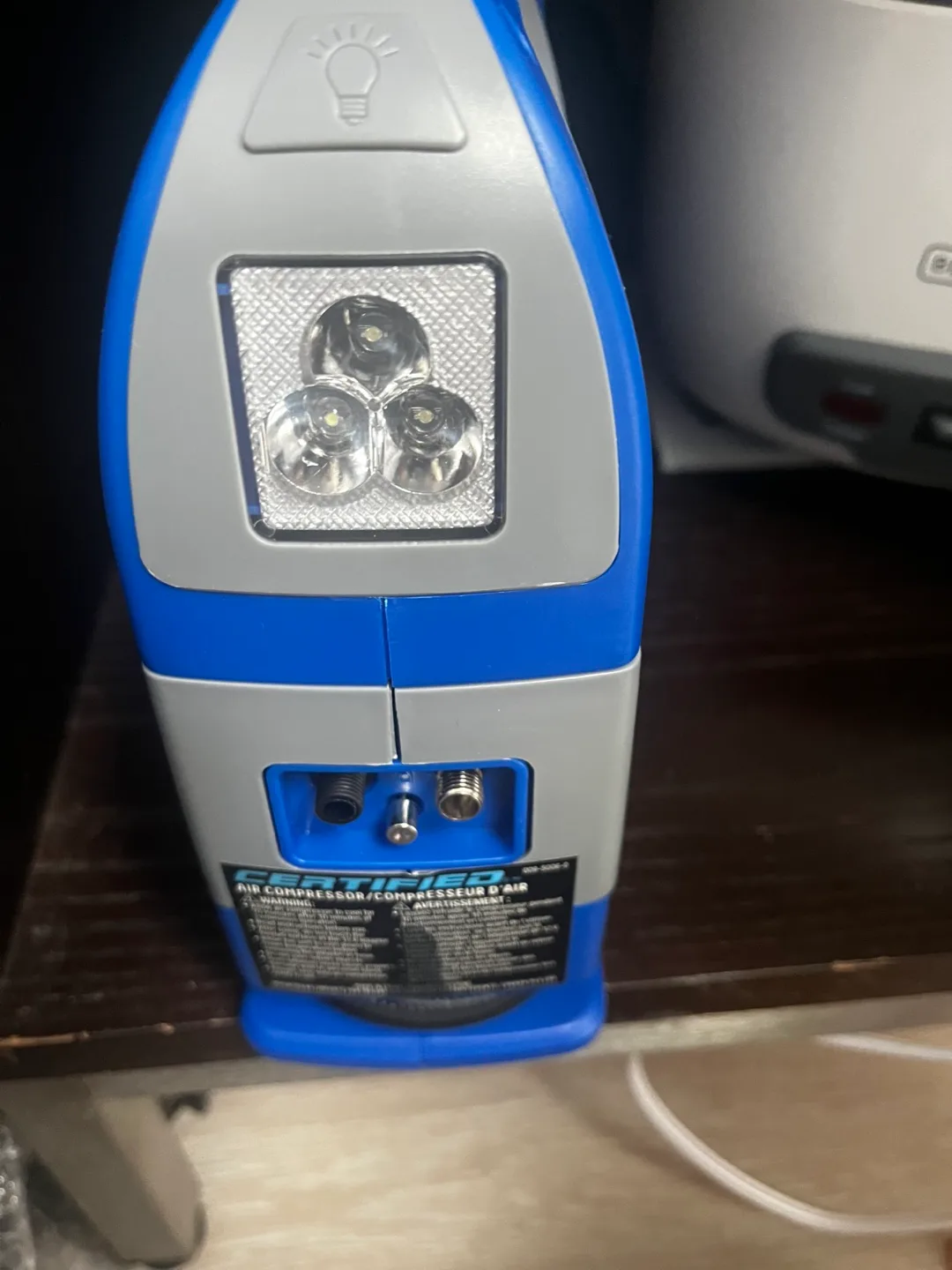 Black+Decker & Certified Air Compressor image indicator(5)