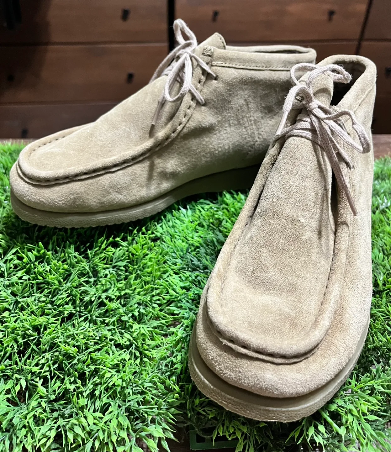 New Hush Puppies Shoes Size 5.5 Boys thumbnail