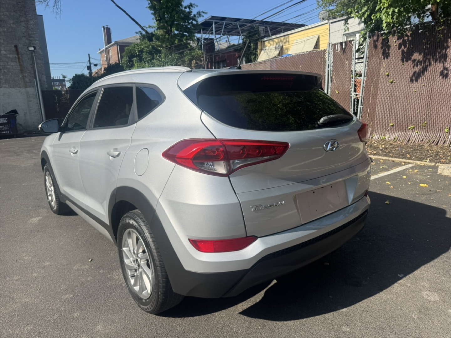 2017 Hyundai Tucson - Silver SUV - photo 5