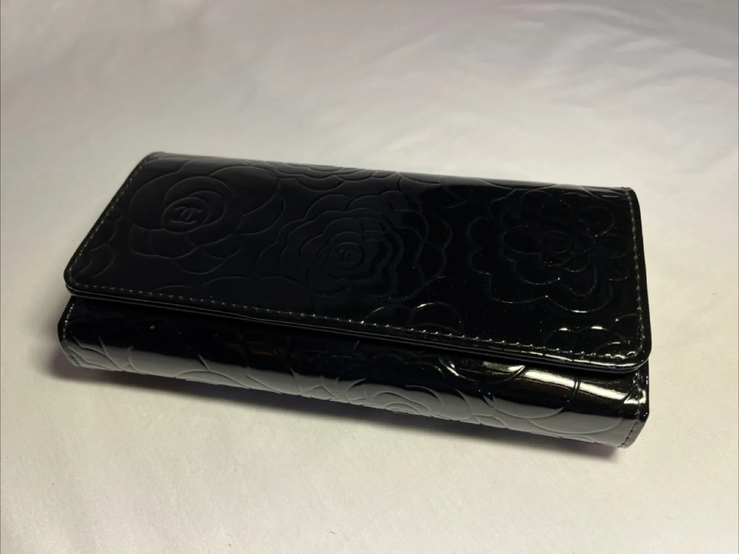 Black Floral Pattern Clutch image indicator(5)