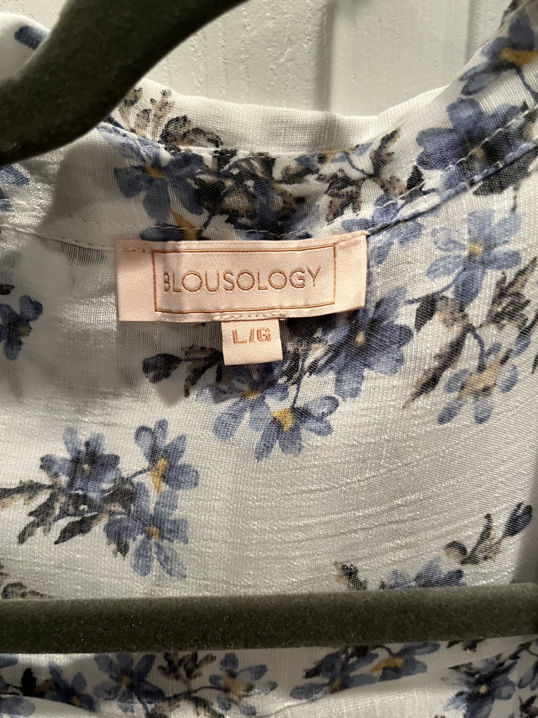 Blousology Floral Blouse - Size L/G - photo 2