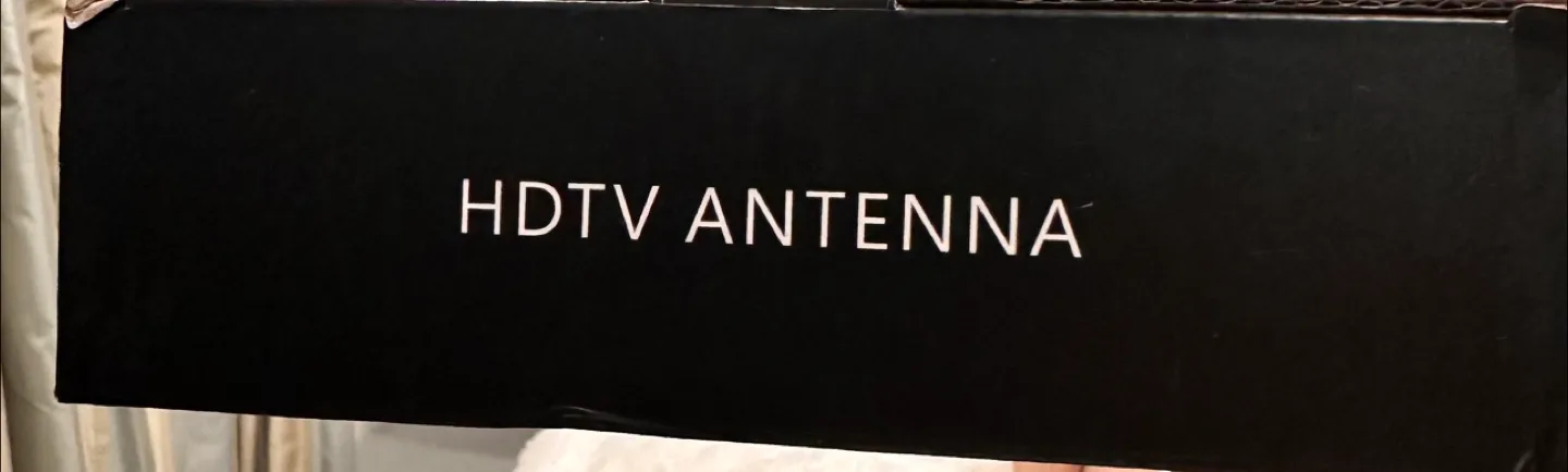 HDTV Antenna - Indoor/Outdoor, 4K Ready thumbnail