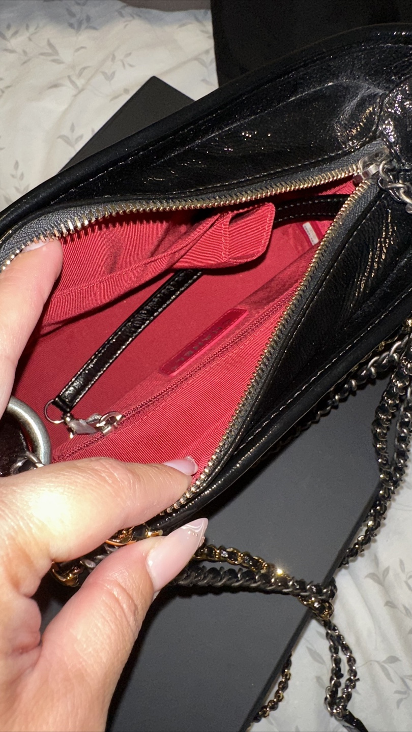 Chanel Black Patent Leather Small Gabrielle Hobo Bag - photo 3