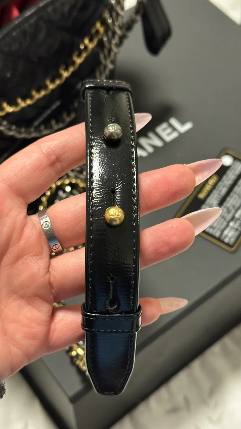 Chanel Black Patent Leather Small Gabrielle Hobo Bag image indicator(7)