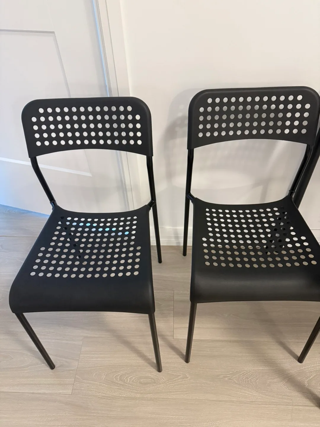 IKEA Stefan Black Chairs - Set of 4 image indicator(3)