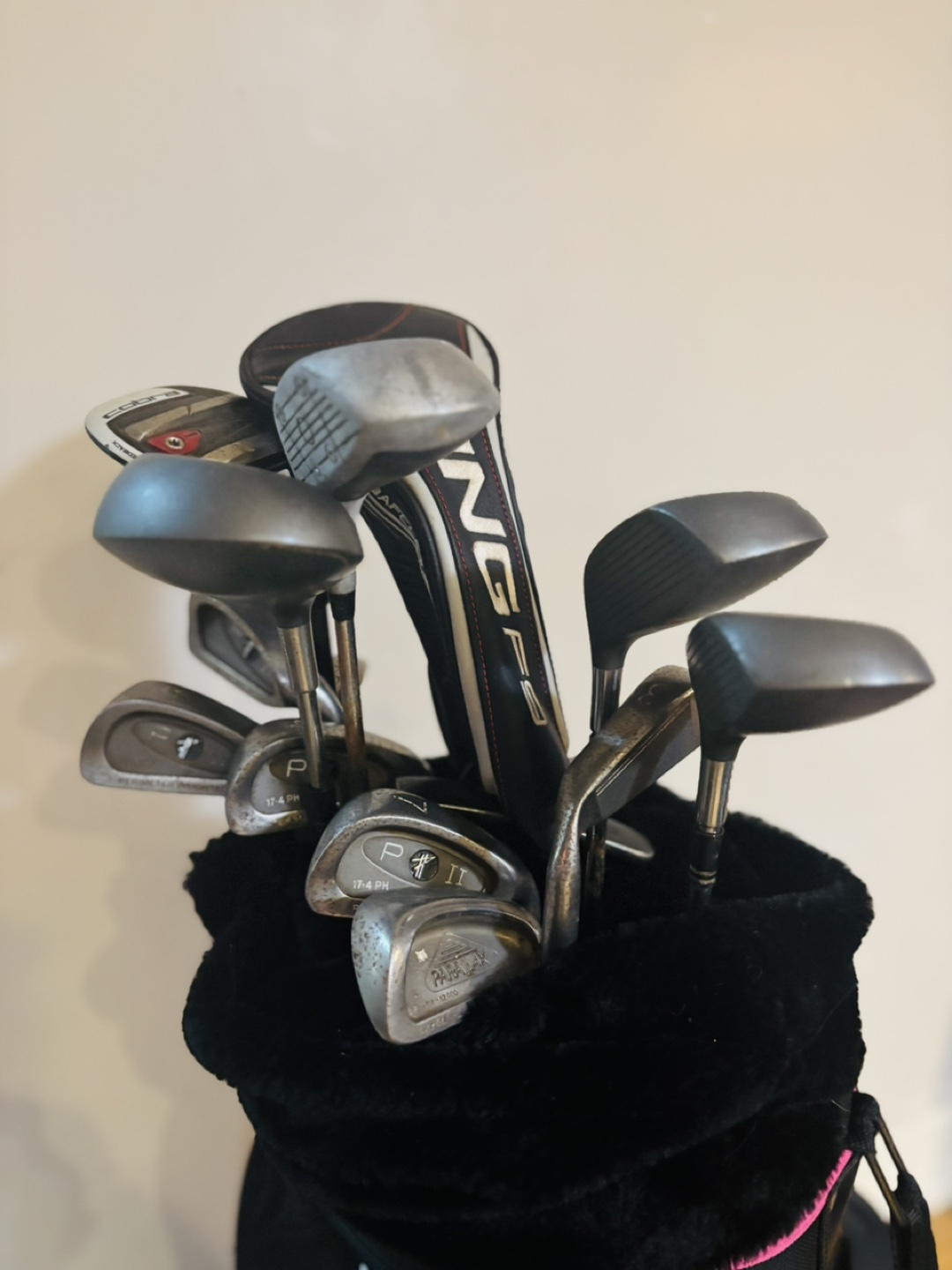 Golf Club Set with TaylorMade Bag - photo 2