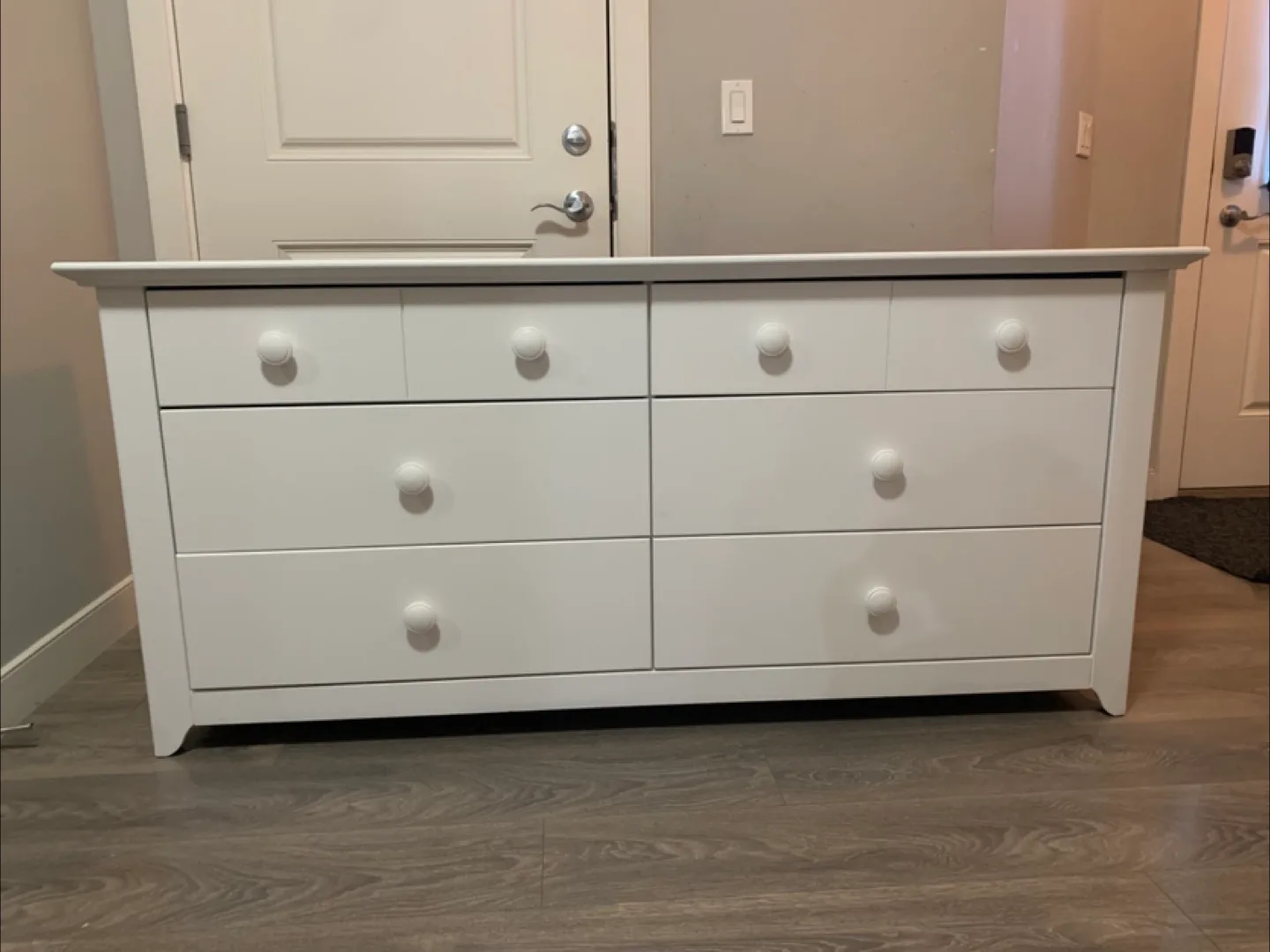 White 6-Drawer Dresser thumbnail