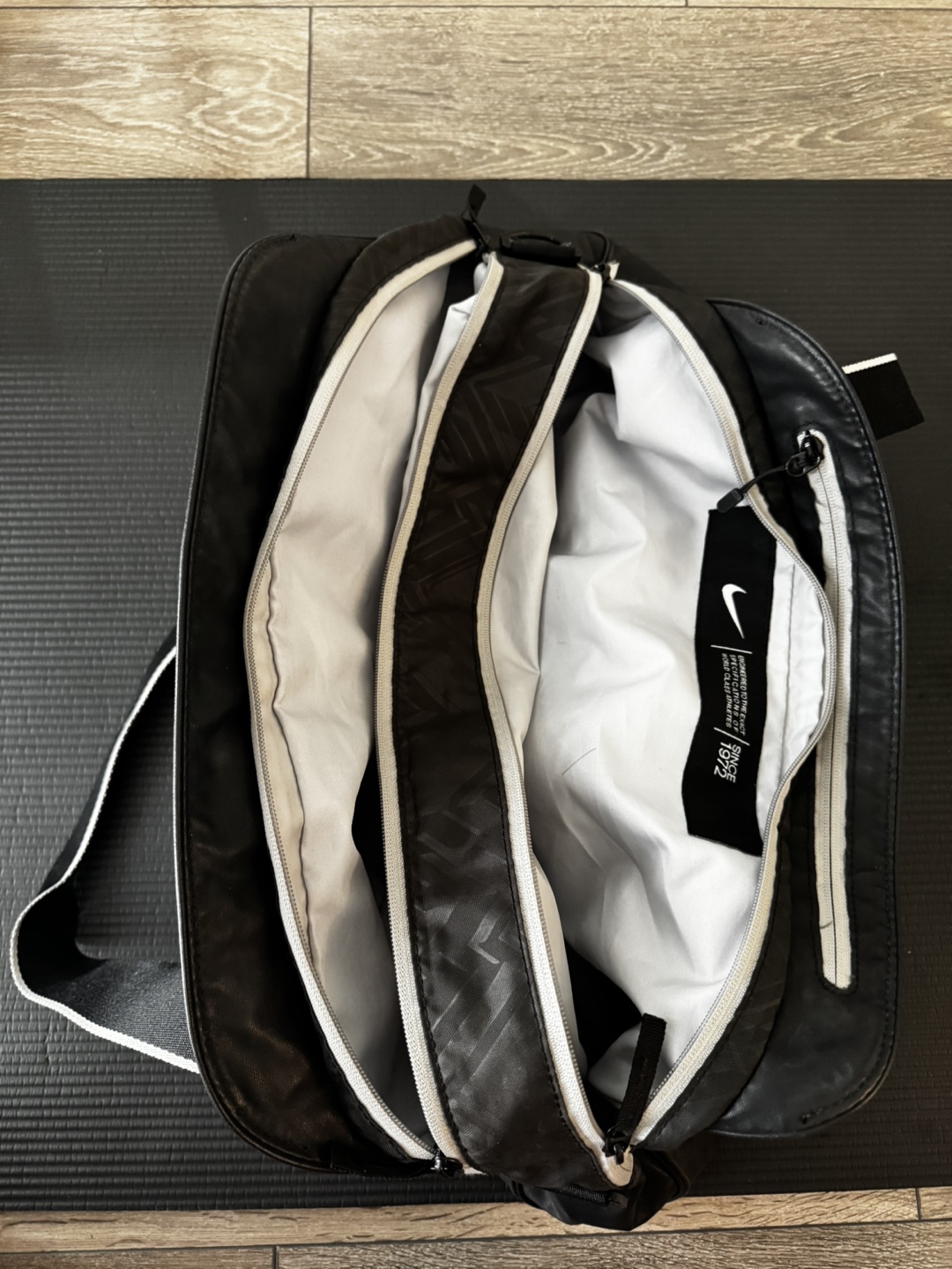 Nike Black Gym Bag - photo 3