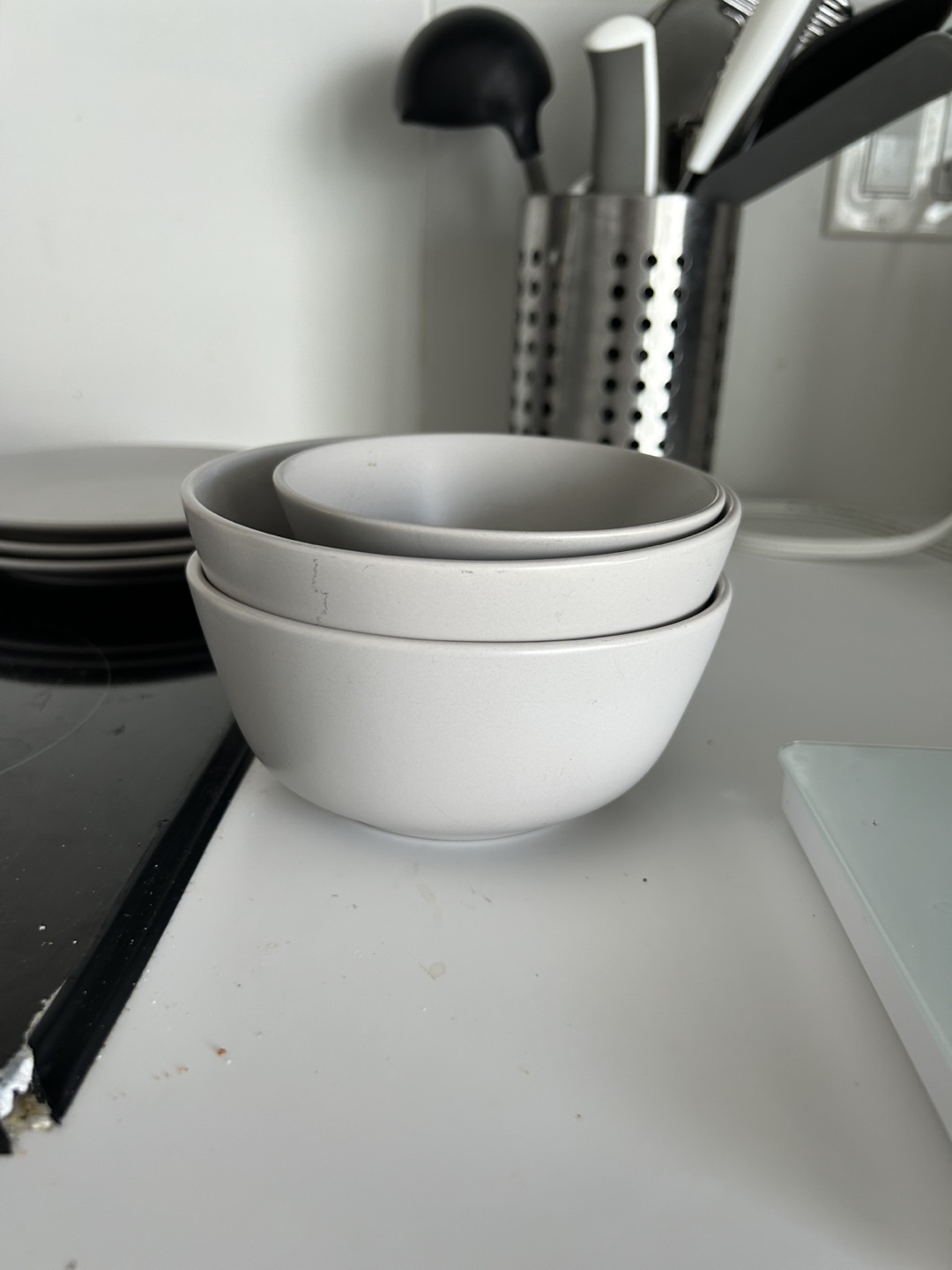 Ceramic Bowls and Plates Set