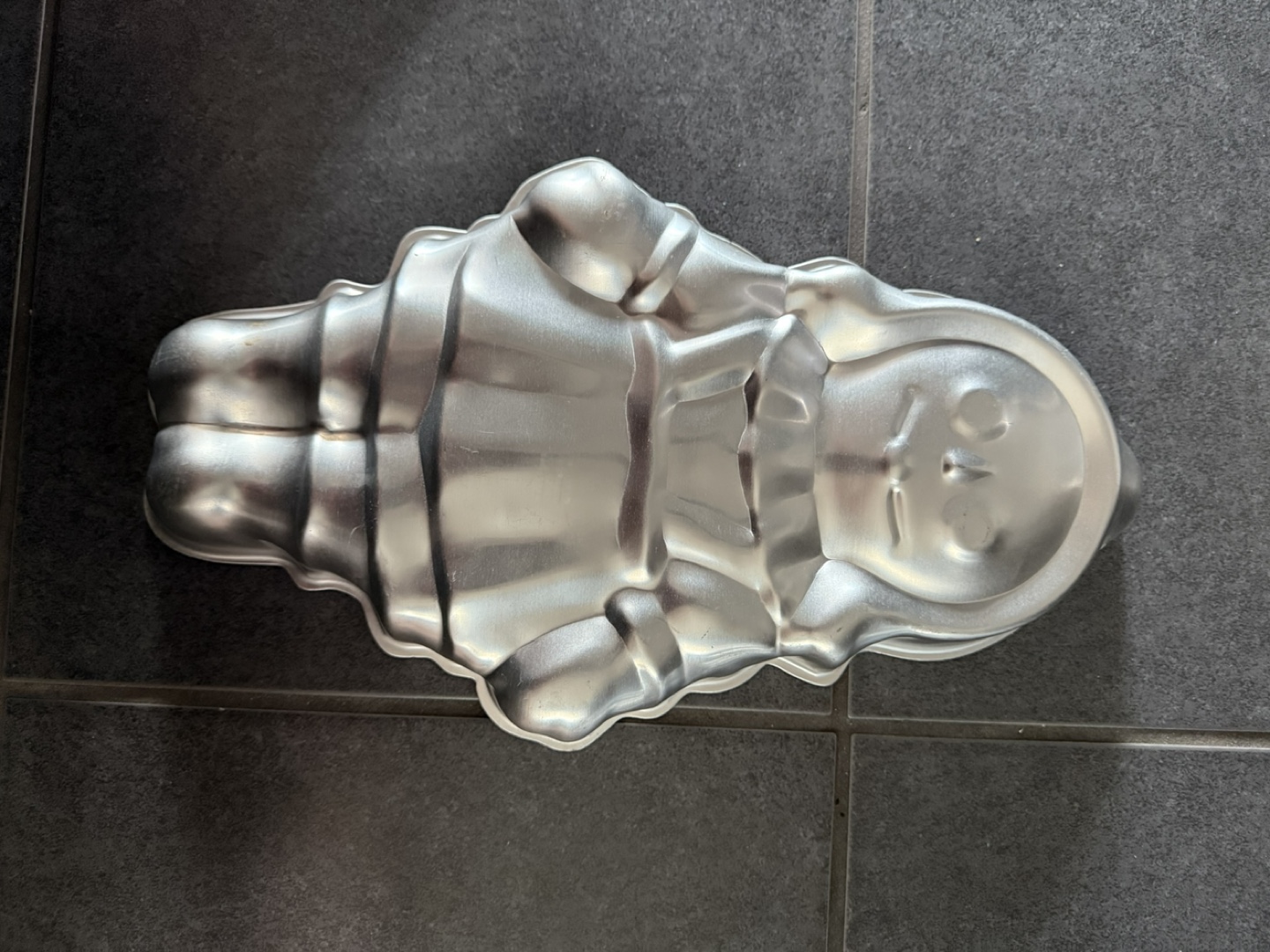 Wilton Cake Pans - Rudolph, Cupid, Skeleton - photo 5