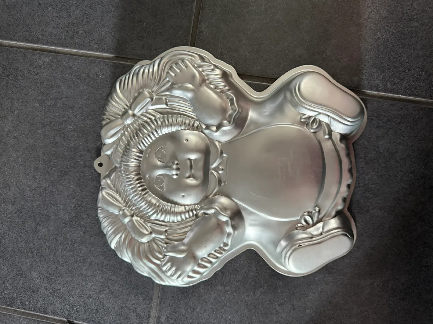 Wilton Cake Pans - Rudolph, Cupid, Skeleton image indicator(7)