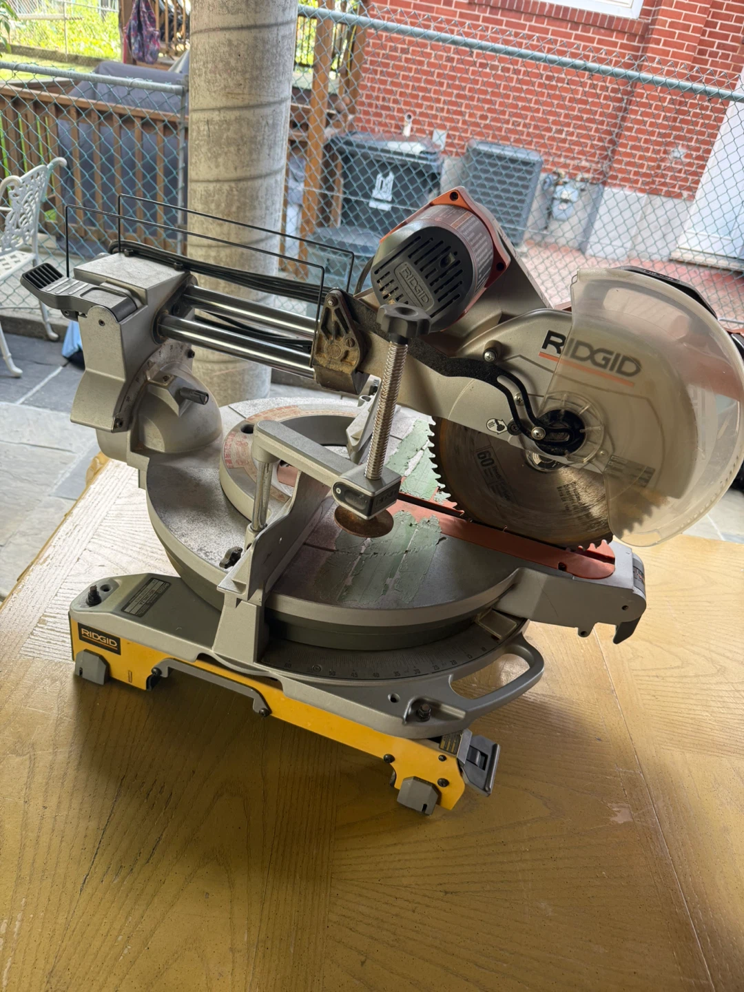 Ridgid Miter Saw with Ridgid Stand - photo 2