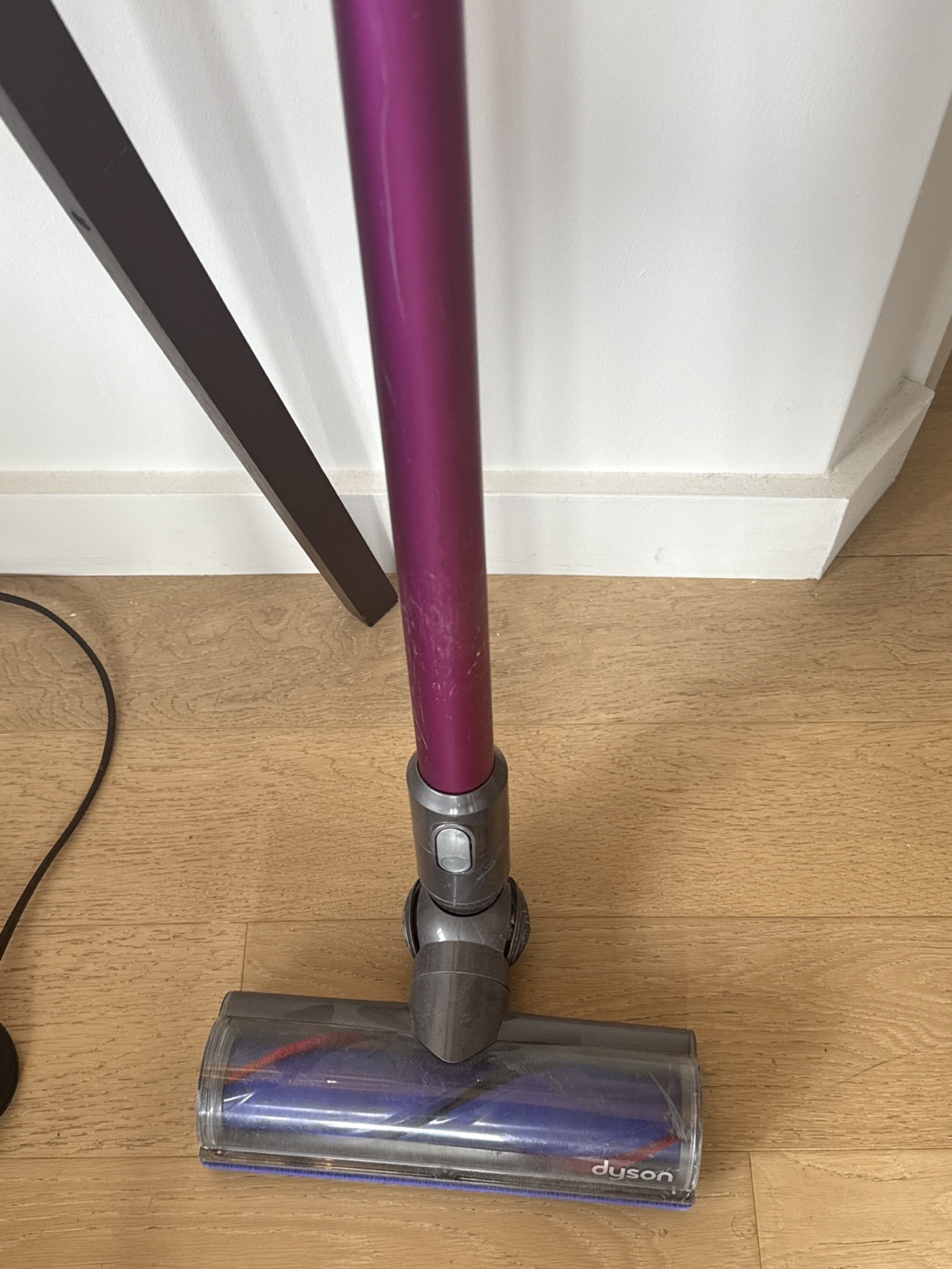 Dyson V6 Motorhead+ Cordless Vacuum - Used - photo 3