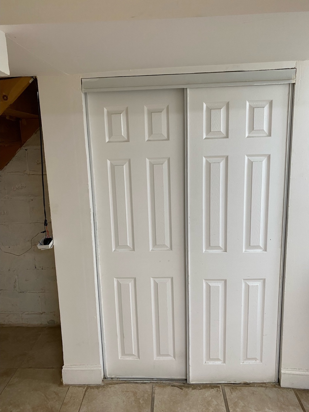 Basement for rent - photo 4