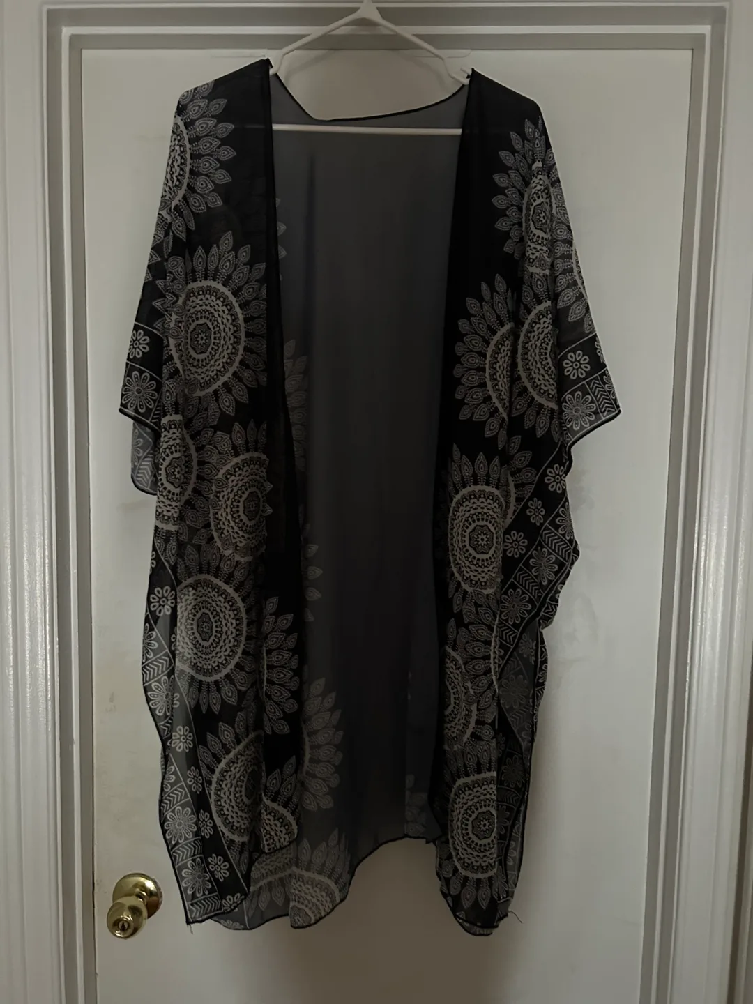 Black & White Floral Kimono thumbnail