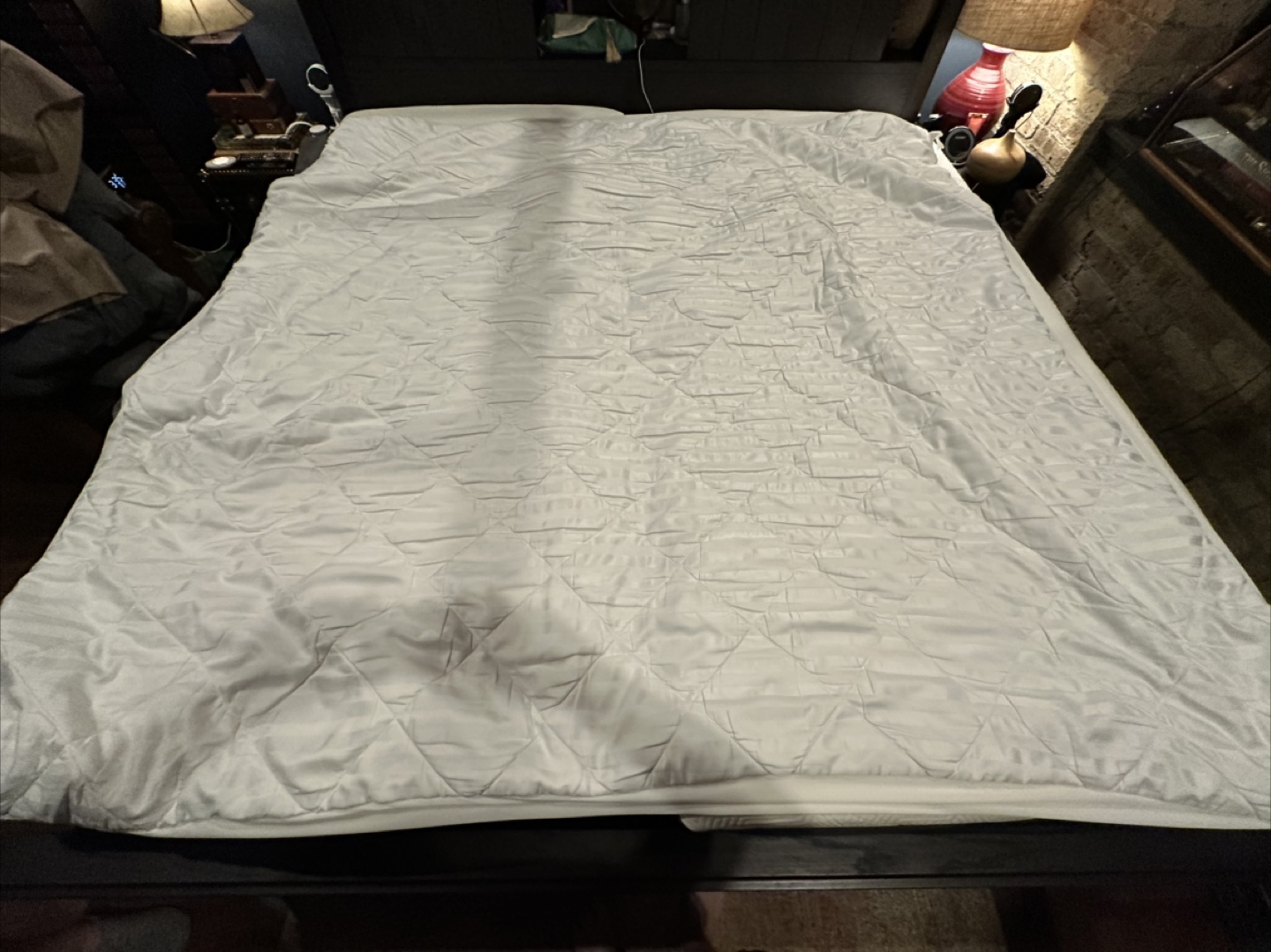 King size bed mattress pad & beige sheet set (fits up to 16”)