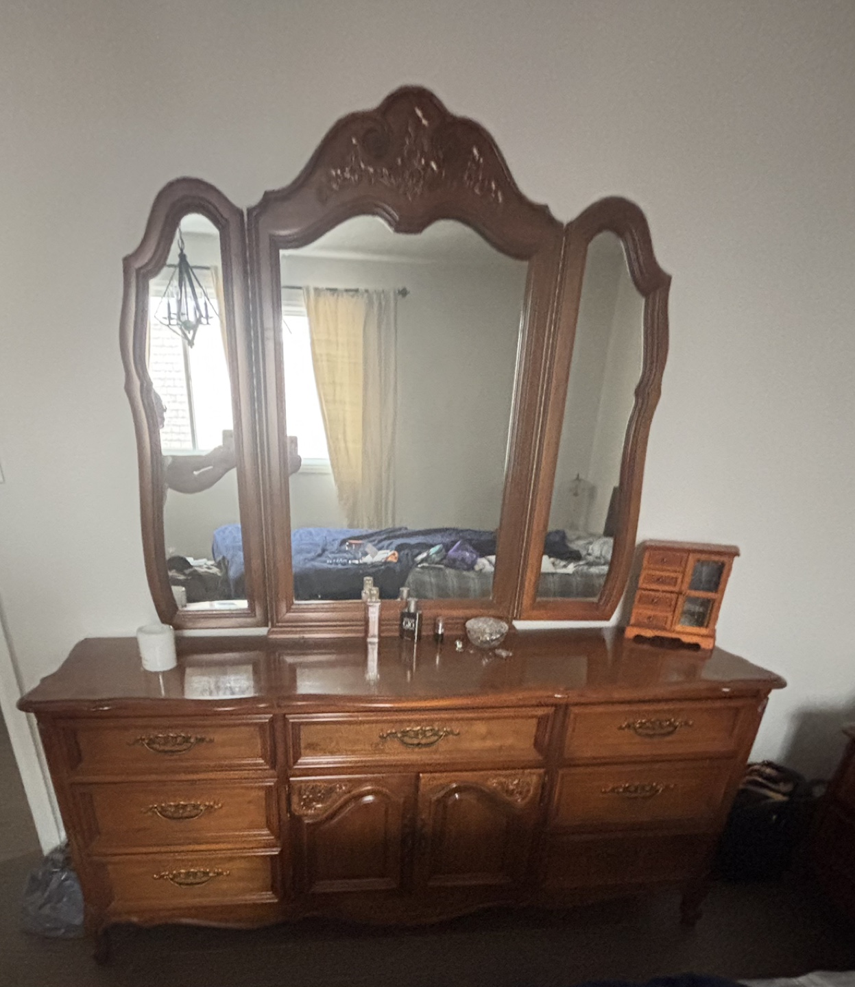 Antique Wood Bedroom Set - photo 2