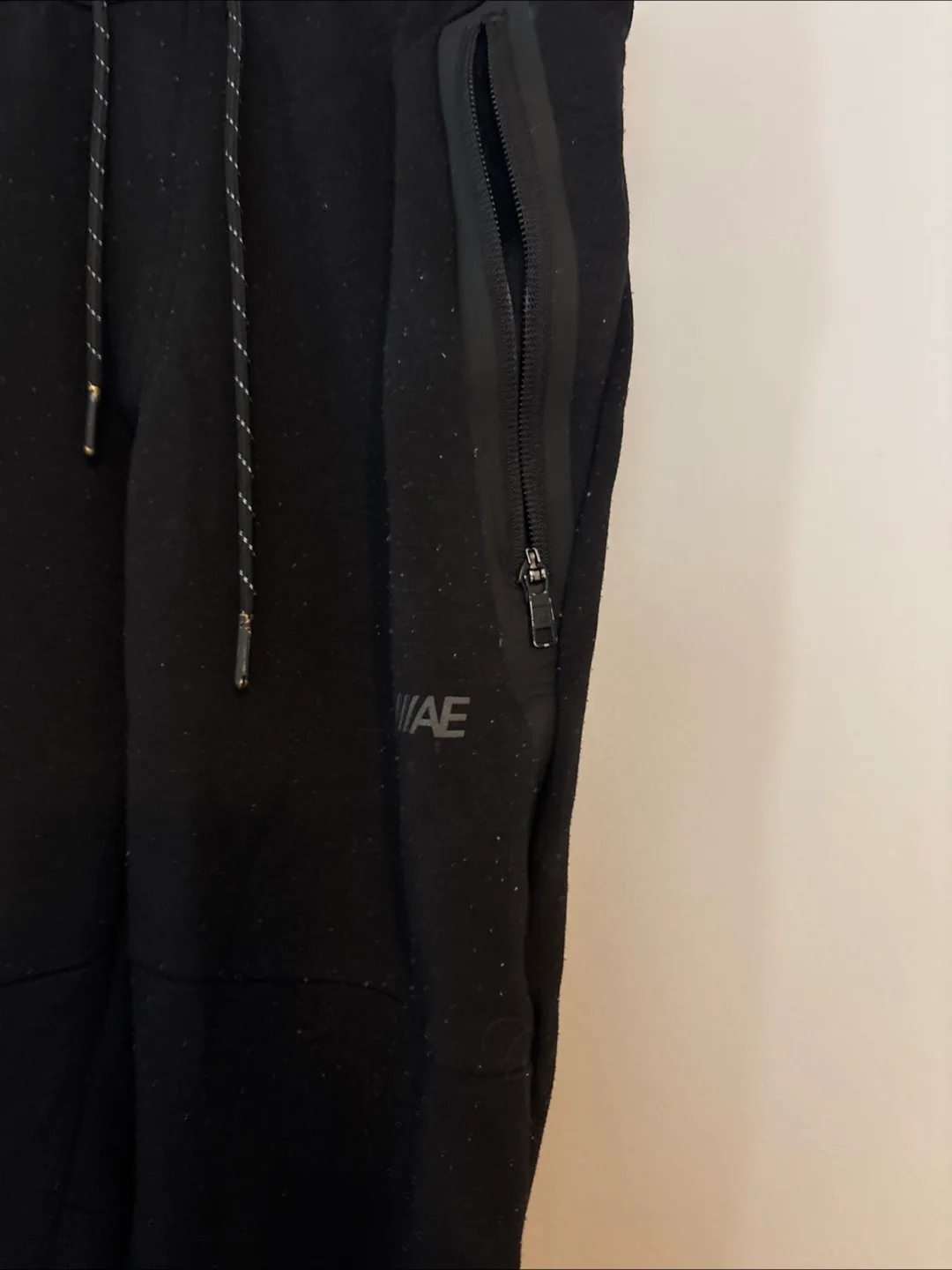 American Eagle Black Joggers image indicator(2)