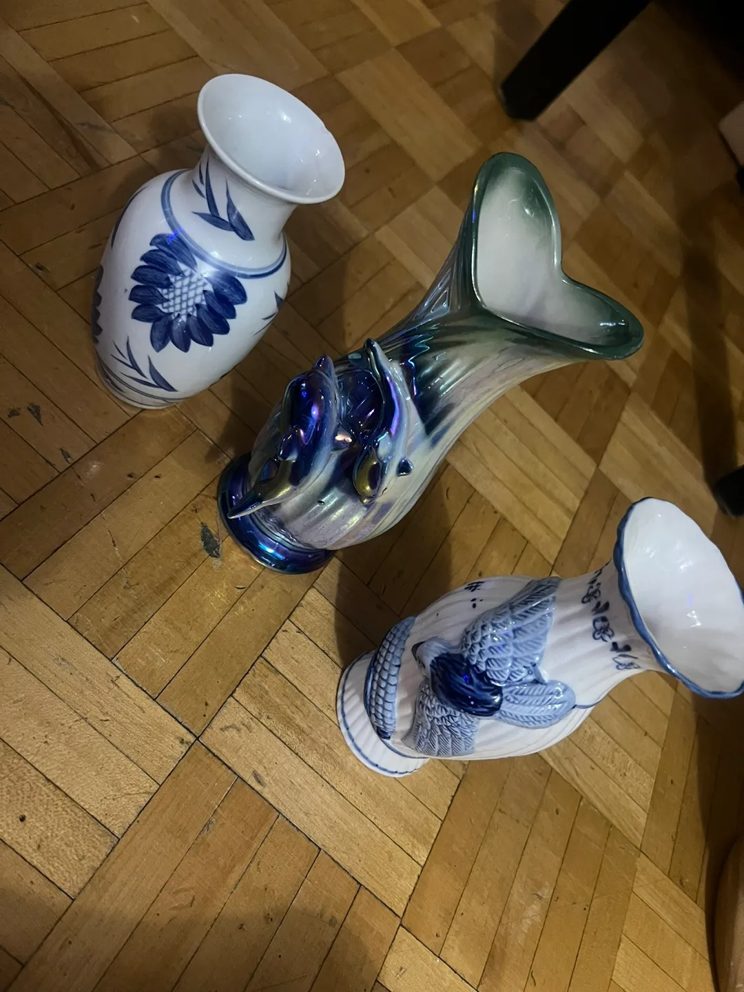 White Ceramic Tureen & Decorative Vase image indicator(6)