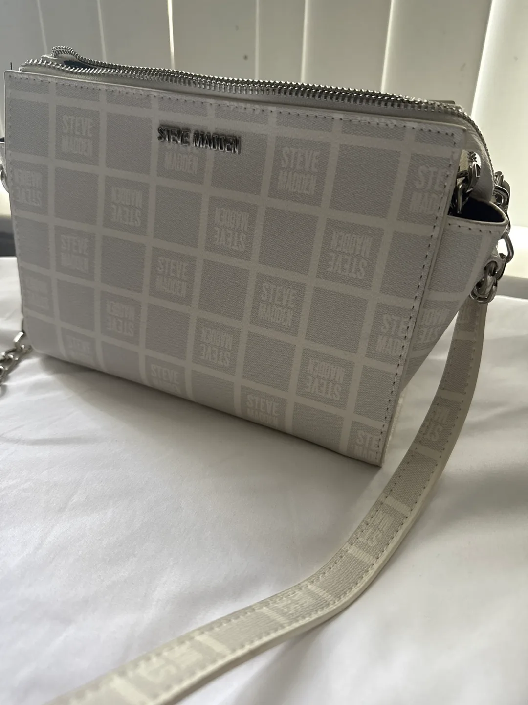 Steve Madden Crossbody Bag - White thumbnail