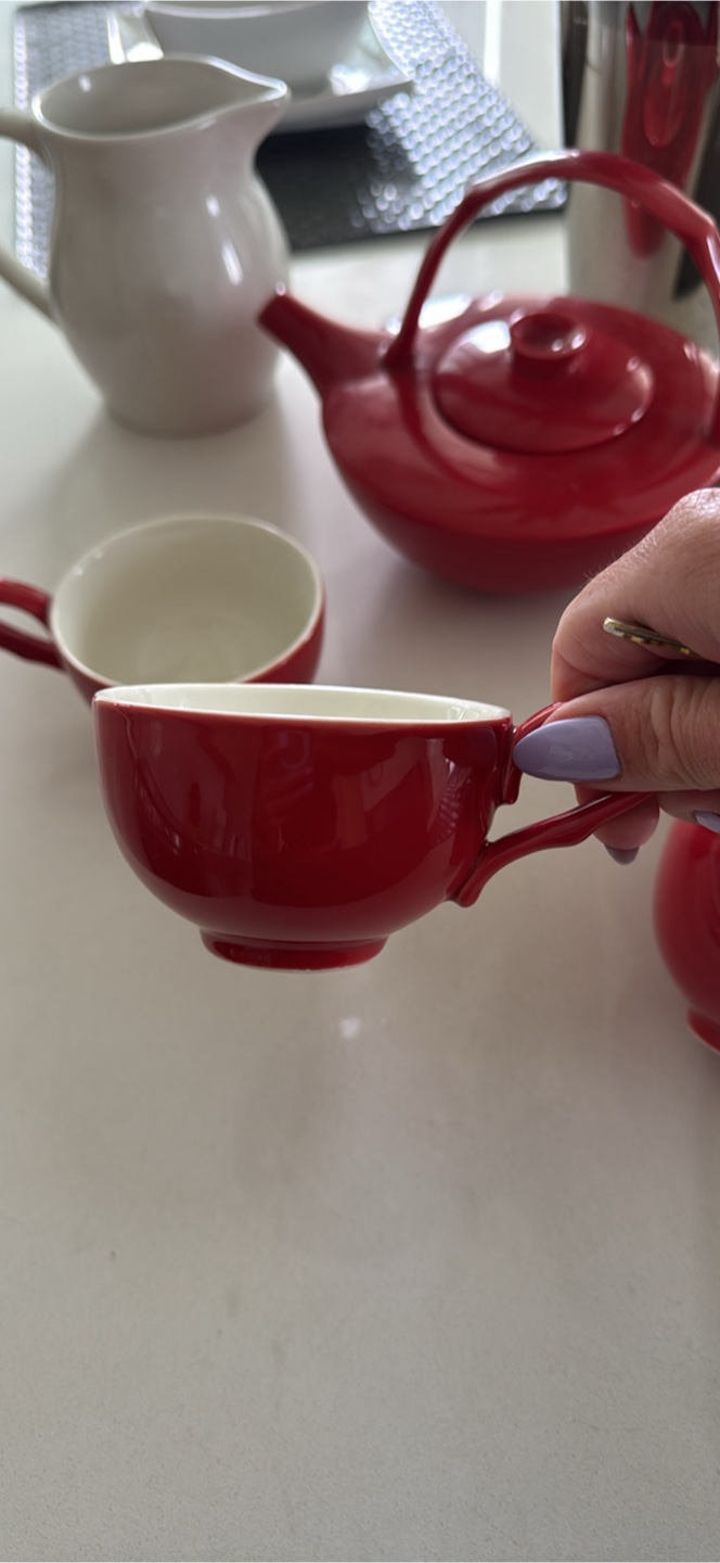 Red Tea Set - Teapot, Cups & Pitcher - photo 3