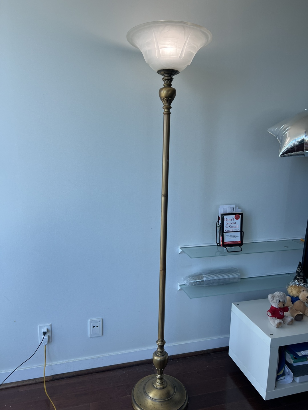 Vintage-Style Floor Lamp - photo 2
