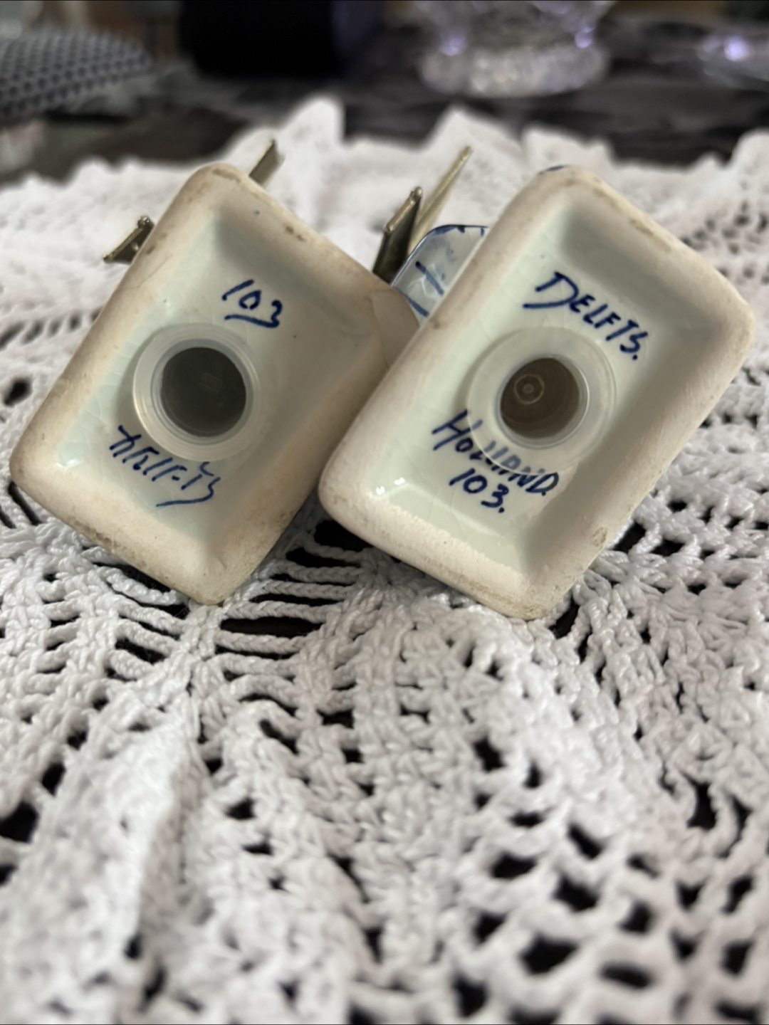 Vintage Delfts Holland Windmill Salt & Pepper Shakers - photo 3
