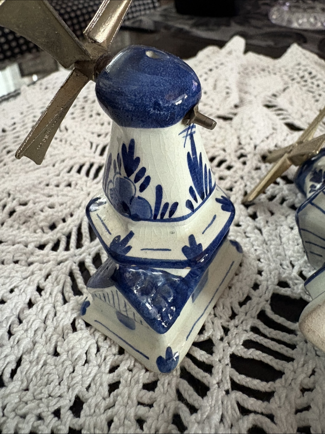 Vintage Delfts Holland Windmill Salt & Pepper Shakers - photo 5
