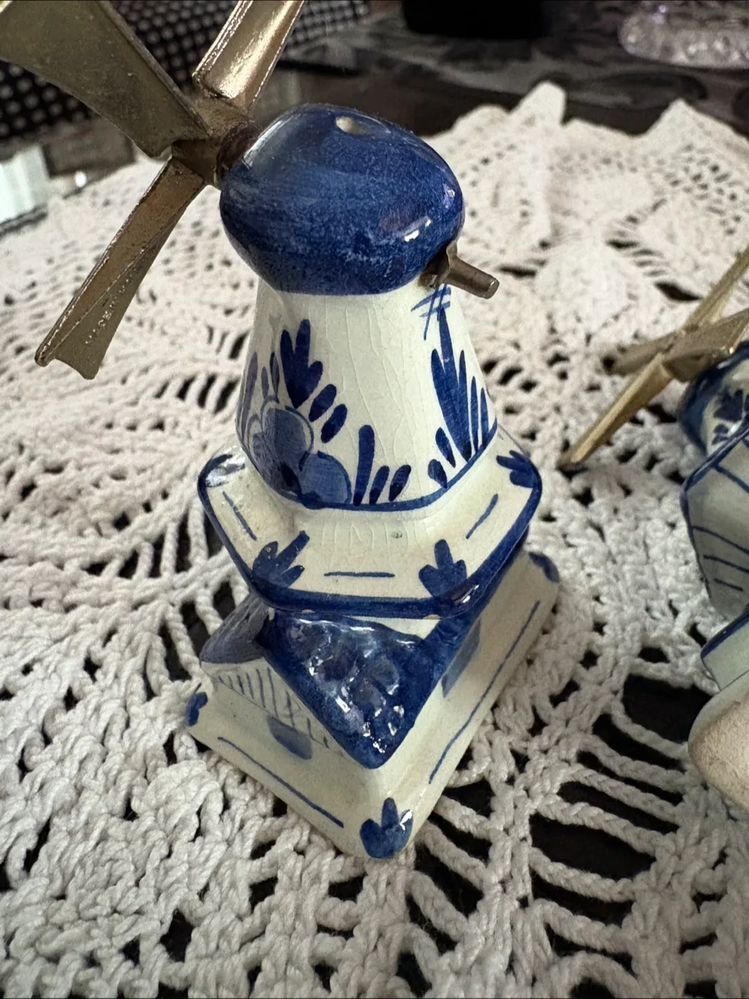 Vintage Delfts Holland Windmill Salt & Pepper Shakers image indicator(5)