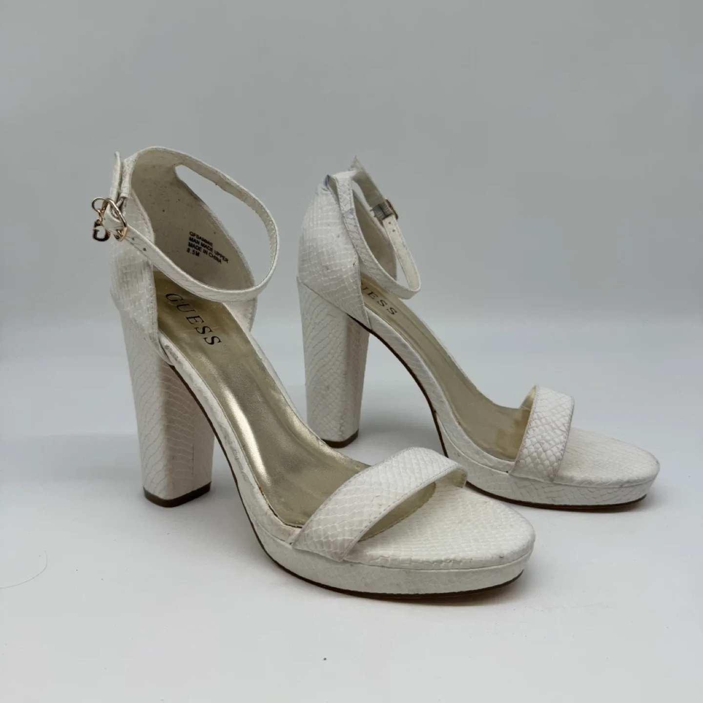 GUESS White Block Heel Sandals – Size 8.5M (Like New) thumbnail