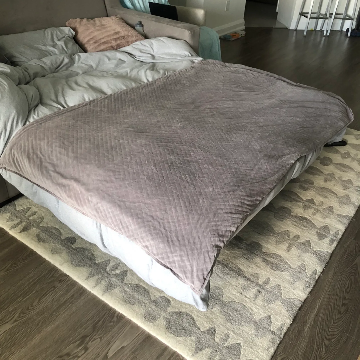 Gravity Premium Weighted Blanket 15 LBS image indicator(7)