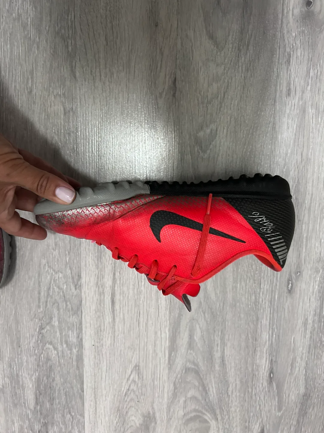 Nike Mercurial Youth Soccer Shoes - Size 4.5 image indicator(5)