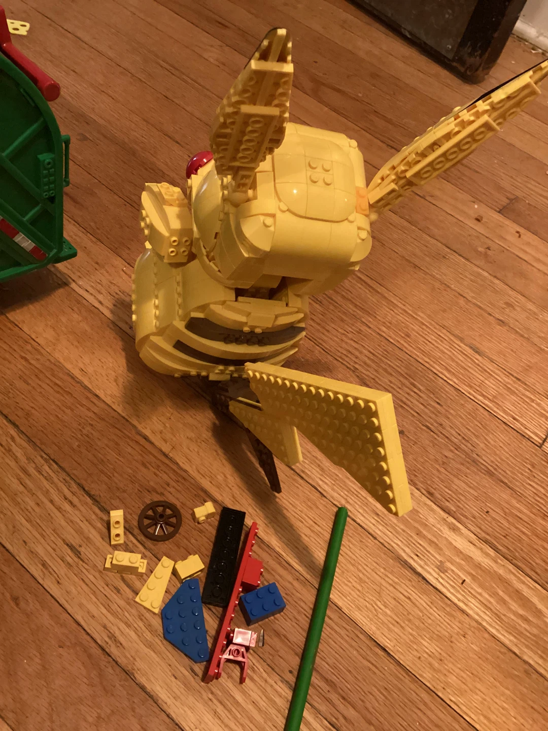 LEGO Pikachu Model Kit AS IS - photo 2