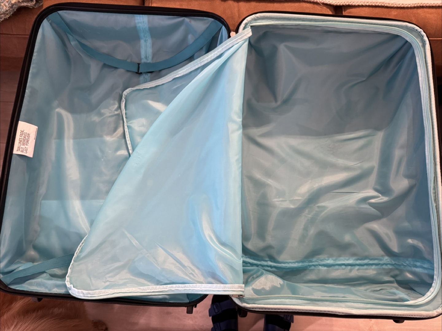 London Print Hard Shell Suitcase - photo 3