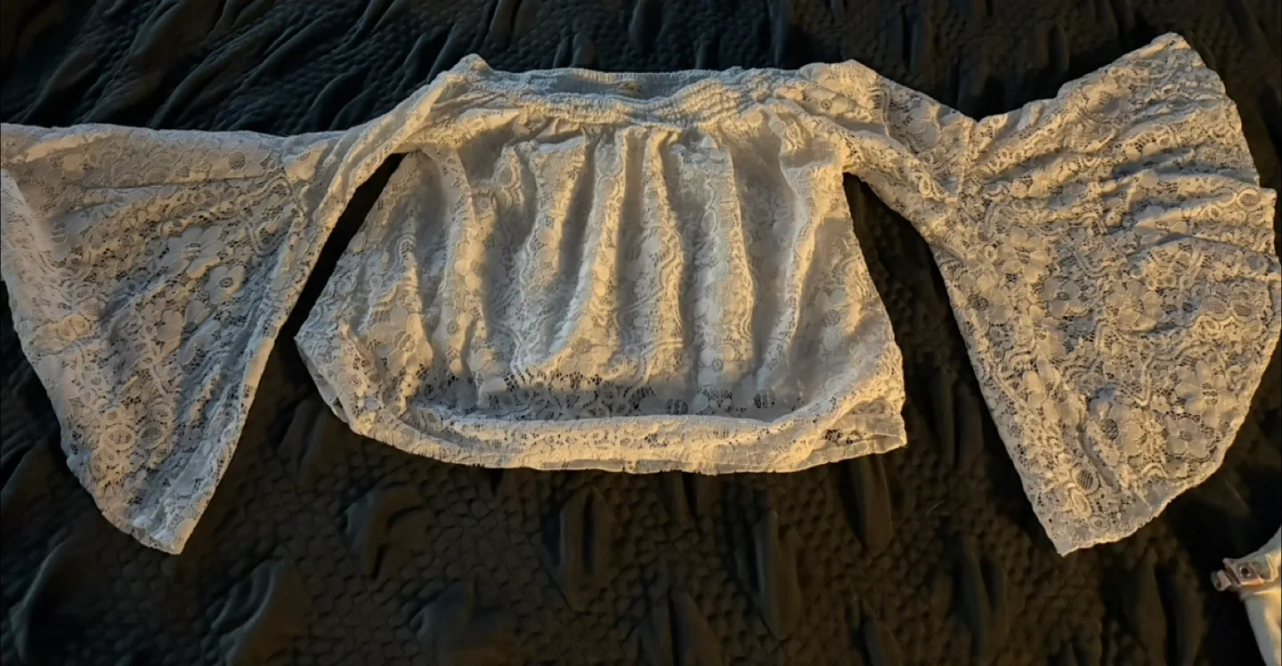 Hollister White Lace Off-Shoulder Top - Size M thumbnail
