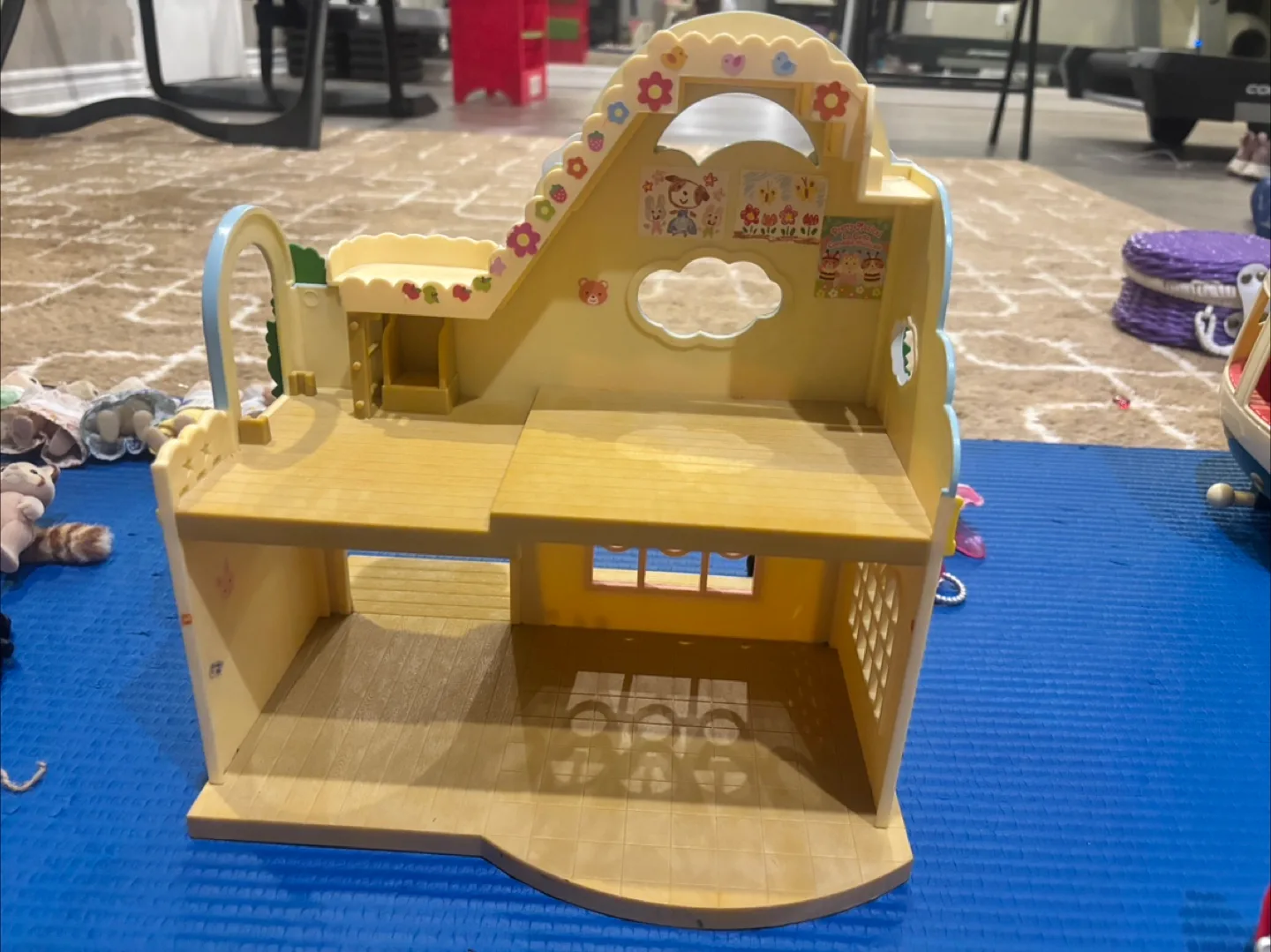 calico critter houses, figures, clothes image indicator(4)