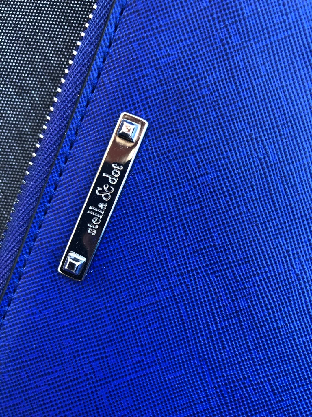 NWOT Stella & Dot Blue Wristlet Wallet thumbnail