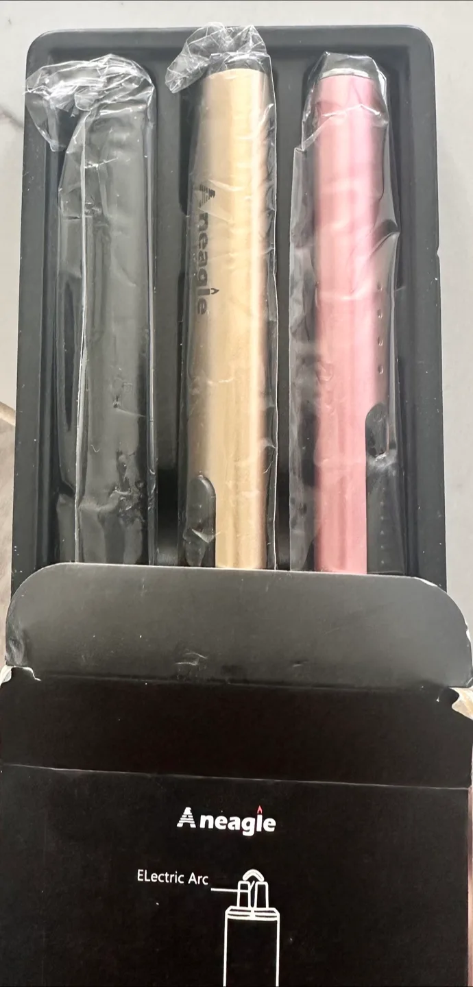 Electric candle Lighter - No Flame, Windproof! image indicator(9)