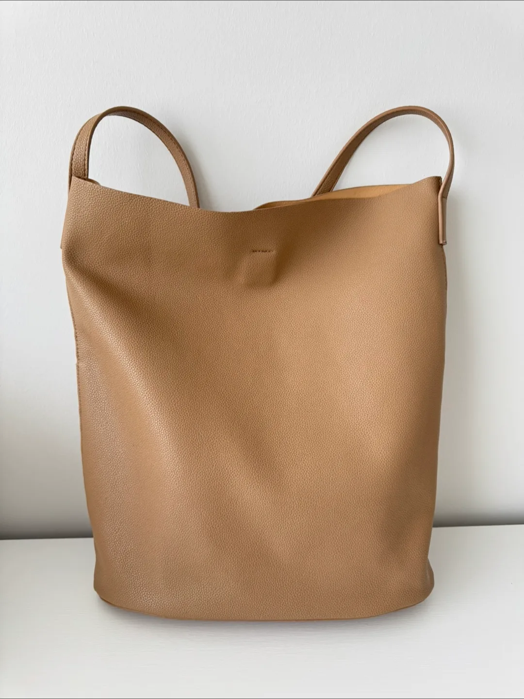 Beige Tote image indicator(2)