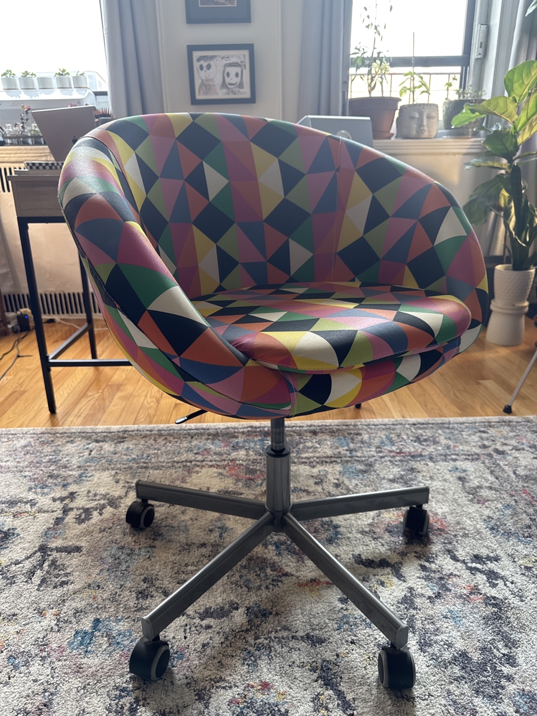 Colorful Geometric Pattern Swivel Chair