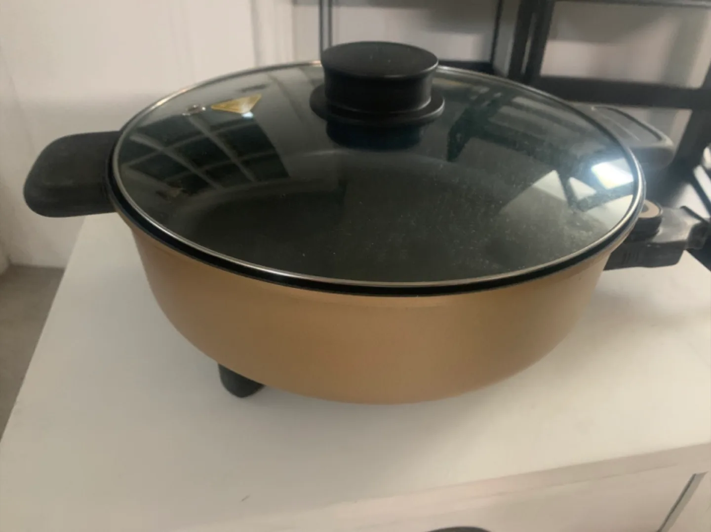 MIDEA Electric Skillet with Lid NEW thumbnail