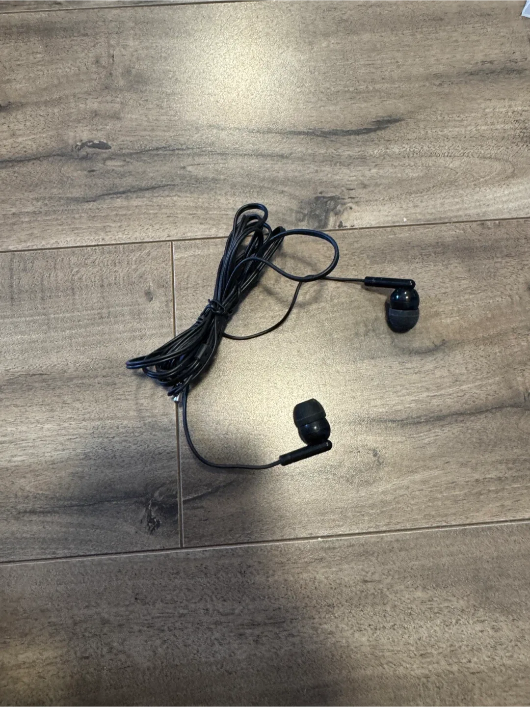 Black Wired Earbuds thumbnail