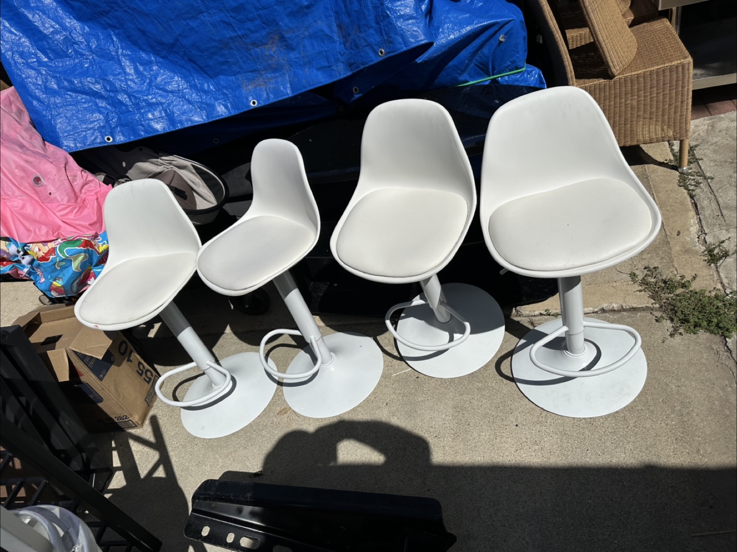 Set of 4 White Bar Stools