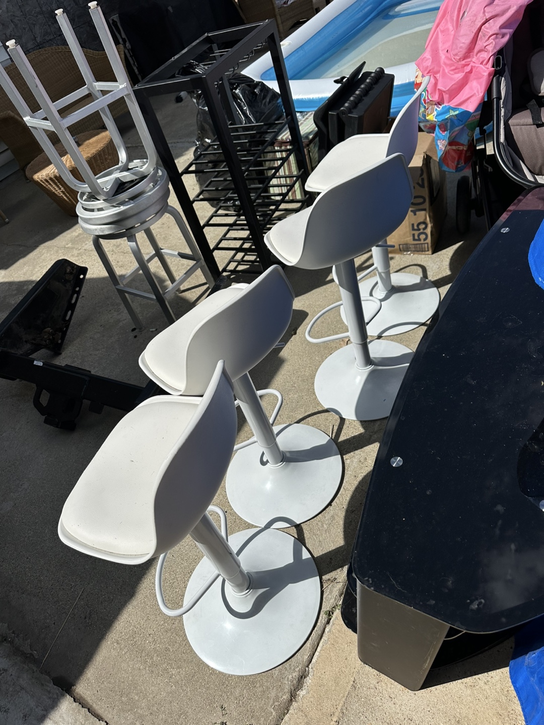 Set of 4 White Bar Stools - photo 3