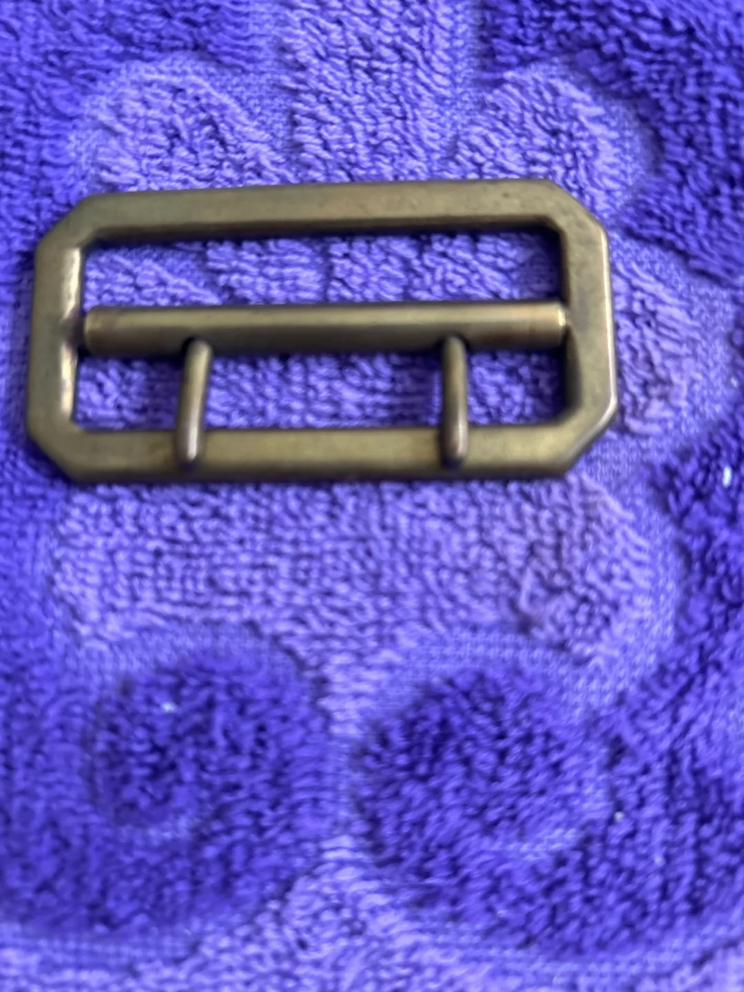 Metal  Brass Belt Buckle 3x6  Canadian Army thumbnail