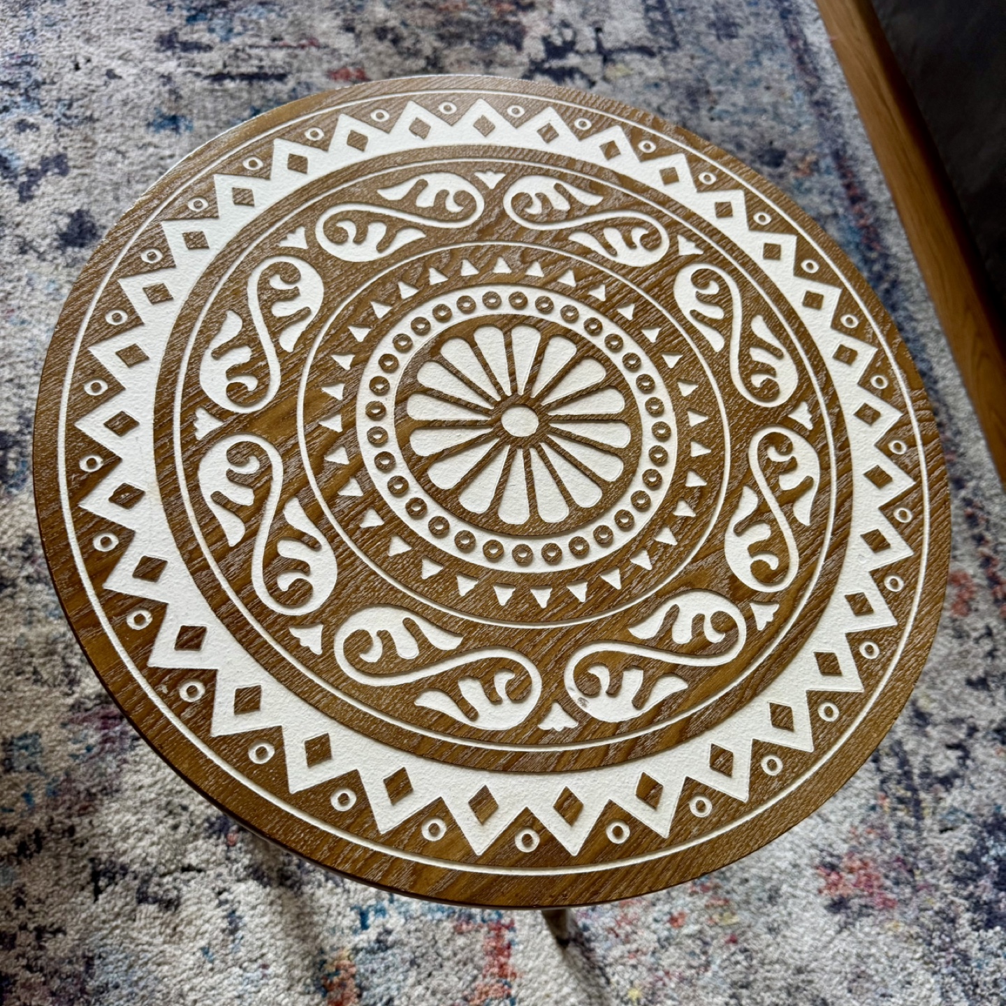 Round Accent Table with Carved Moroccan Design - photo 3