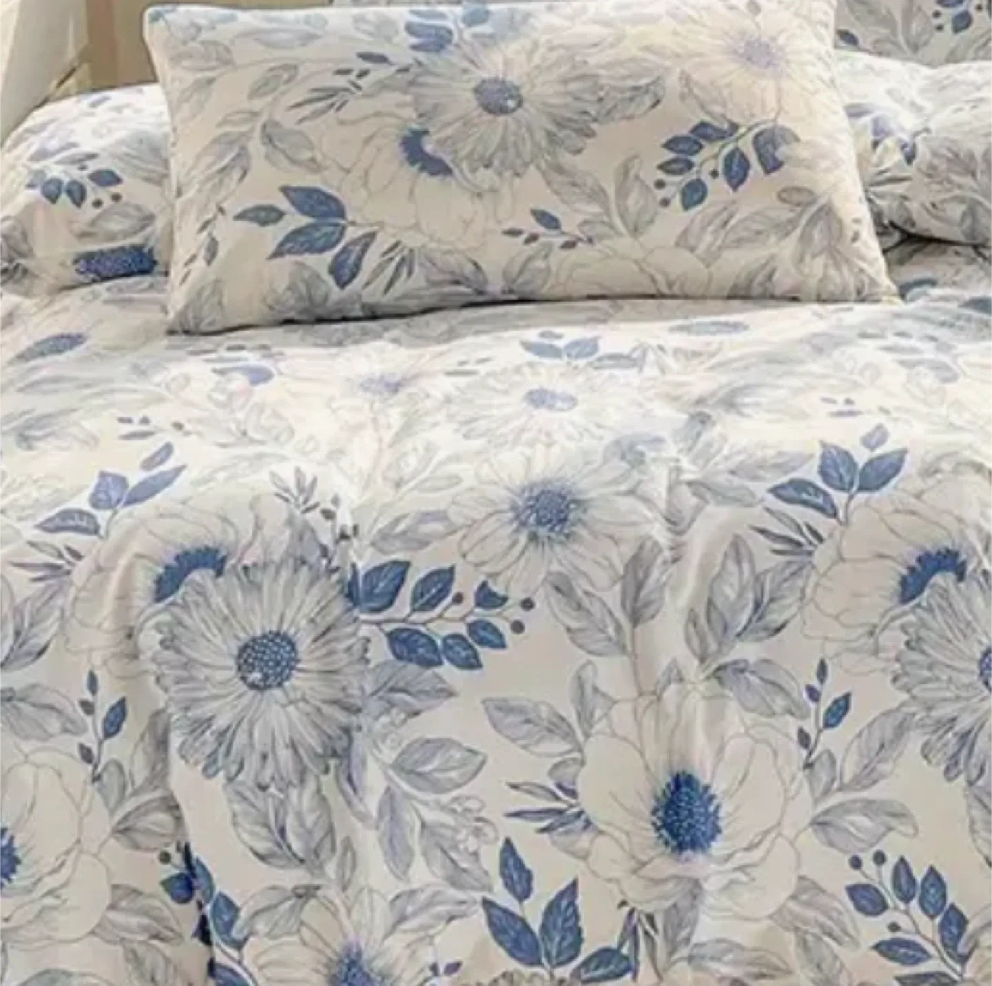 (Various designs) Queen size duvet cover sets image indicator(9)