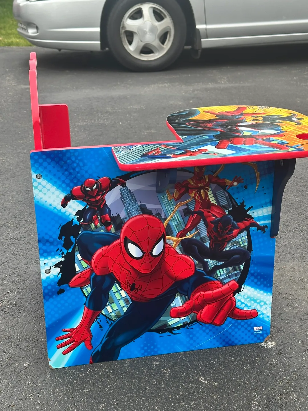 Marvel Spider-Man Kids Desk and Chair image indicator(2)