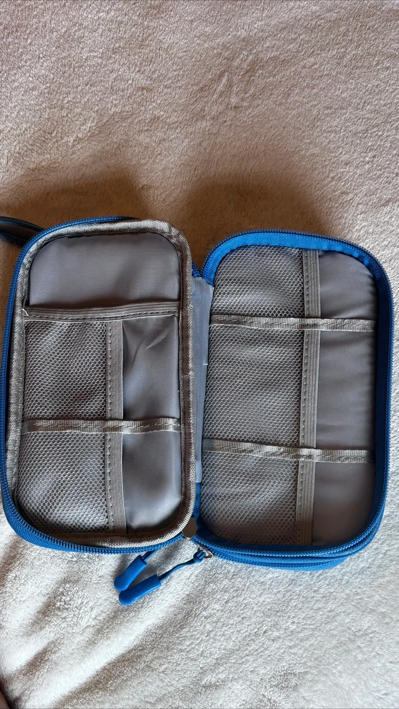 Blue Travel Organizer Case image indicator(2)